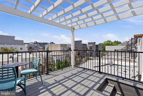 2102 Christian St #C, Philadelphia, PA 19146