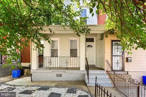 6072 W Girard Ave, Philadelphia, PA 19151
