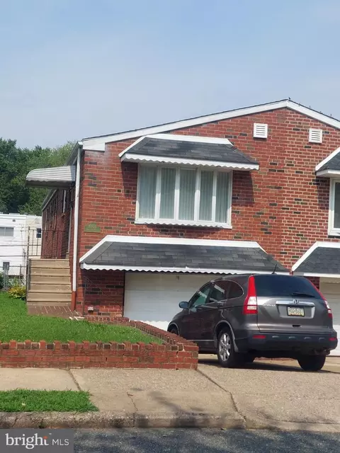 10960 Templeton Dr, Philadelphia, PA 19154