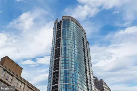 2101 00 Market St #3705, Philadelphia, PA 19103