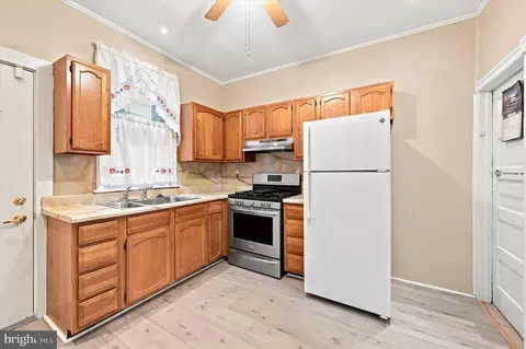 3237 N Bambrey St, Philadelphia, PA 19129