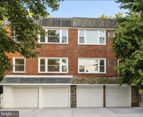 218 Lockart Ln, Philadelphia, PA 19116