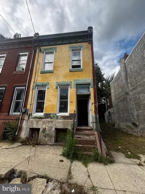 911 W Huntingdon St, Philadelphia, PA 19133