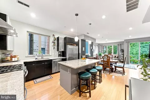 1217 19 Mount Vernon St #3, Philadelphia, PA 19123
