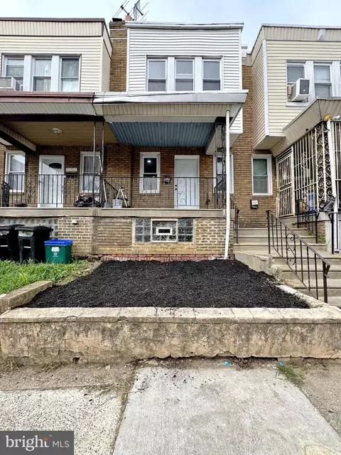 4750 Vista St, Philadelphia, PA 19136