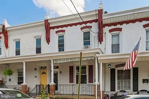 268 Kalos St, Philadelphia, PA 19128