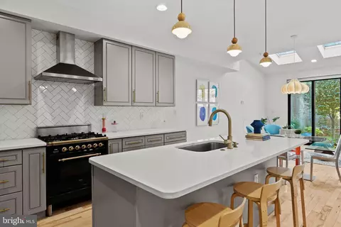 2338 E Fletcher St, Philadelphia, PA 19125