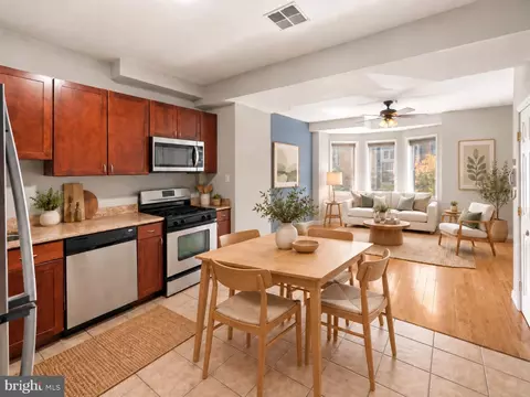 800 N 2nd St #5, Philadelphia, PA 19123