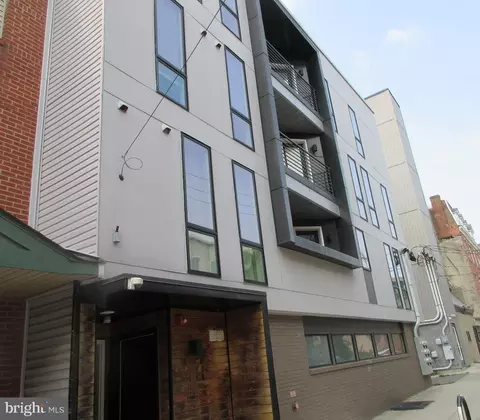 1716 Cambridge St #4, Philadelphia, PA 19130