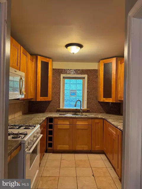 2205 N Bouvier St, Philadelphia, PA 19132