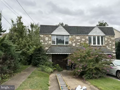 4506 Aubrey Ave, Philadelphia, PA 19114