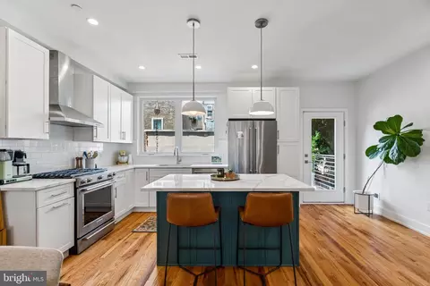 1126 E Palmer St #11, Philadelphia, PA 19125