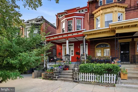 5125 Spruce St, Philadelphia, PA 19139