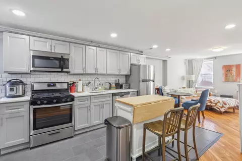 1711 S 6th St, Philadelphia, PA 19148