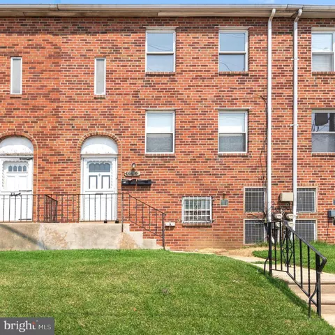1003 Red Lion Rd, Philadelphia, PA 19115
