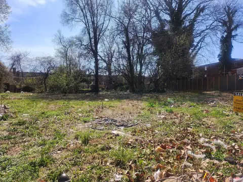 258 E Sharpnack St, Philadelphia, PA 19119
