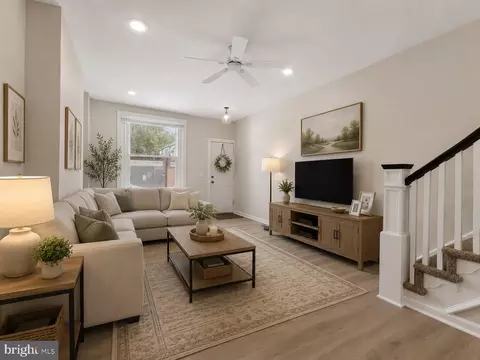 3010 Emerald St, Philadelphia, PA 19134