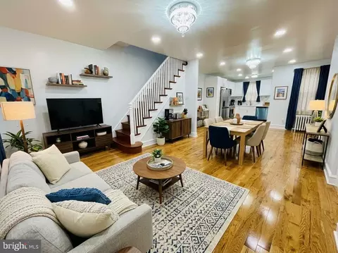 102 W Spencer Ave, Philadelphia, PA 19120