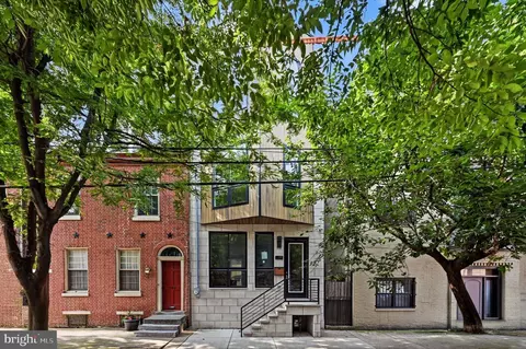250 Monroe St, Philadelphia, PA 19147