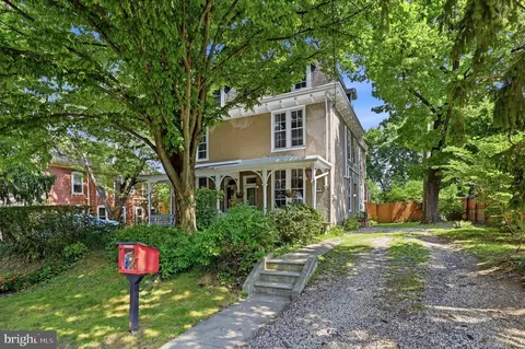 528 W Sedgwick St, Philadelphia, PA 19119