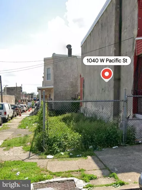 1040 W Pacific St, Philadelphia, PA 19140
