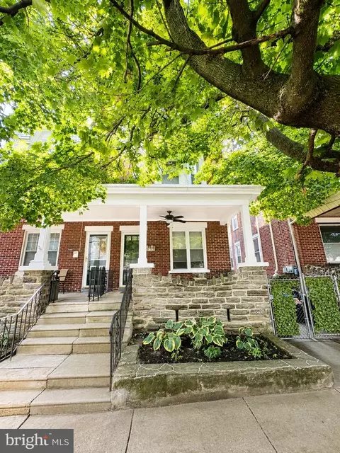 495 Lemonte St, Philadelphia, PA 19128