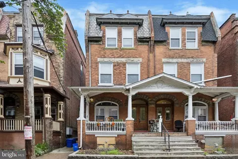 222 Buckingham Pl, Philadelphia, PA 19104