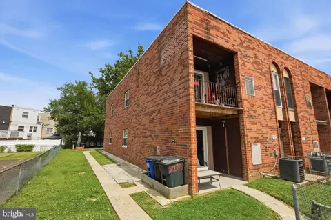 3229 Red Lion Rd, Philadelphia, PA 19114