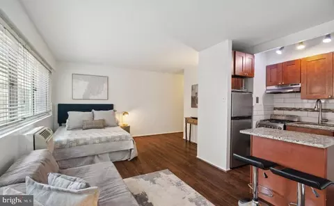 2101 Chestnut St #901, Philadelphia, PA 19103