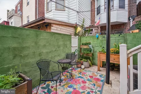 1161 S Juniper St, Philadelphia, PA 19147