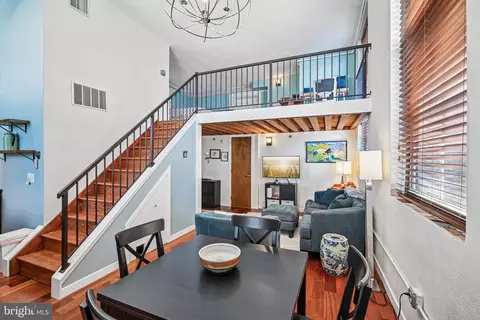1201 Fitzwater St #305, Philadelphia, PA 19147