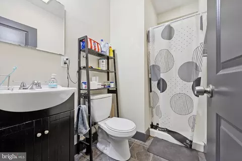 1707 Arlington St, Philadelphia, PA 19121
