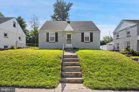 475 Evergreen Ave, Philadelphia, PA 19128
