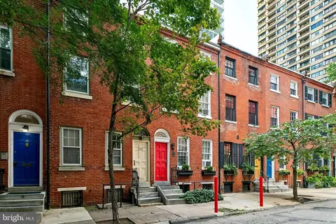 320 S Juniper St, Philadelphia, PA 19107