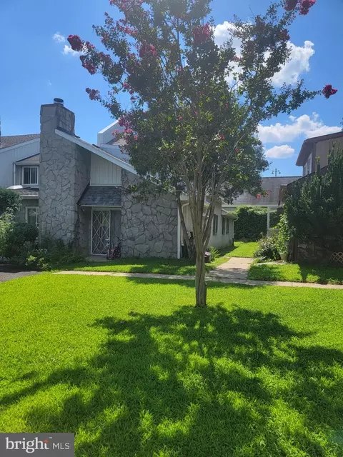 1714 00 Nathaniel Dr, Philadelphia, PA 19116