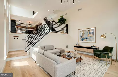 2536 E Madison St, Philadelphia, PA 19134