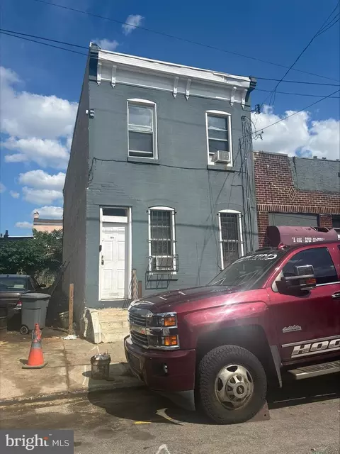 879 N 45th St, Philadelphia, PA 19104