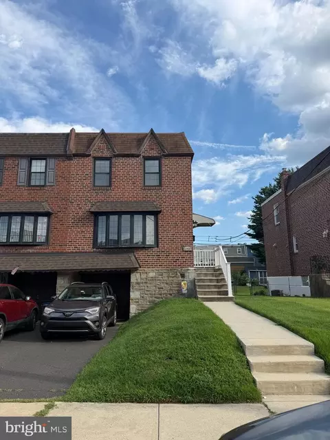 11737 Denman Rd, Philadelphia, PA 19154