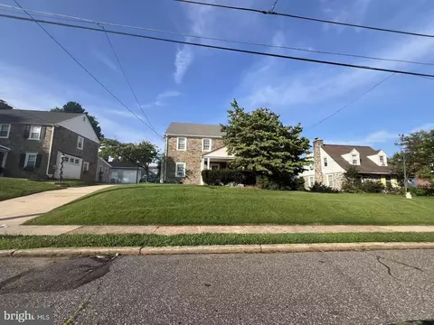1829 Loney St, Philadelphia, PA 19111