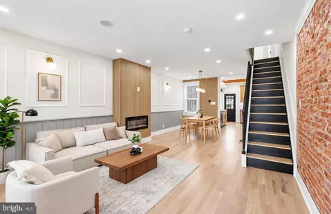 2542 E Monmouth St, Philadelphia, PA 19134