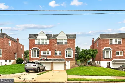 15022 London Rd, Philadelphia, PA 19116