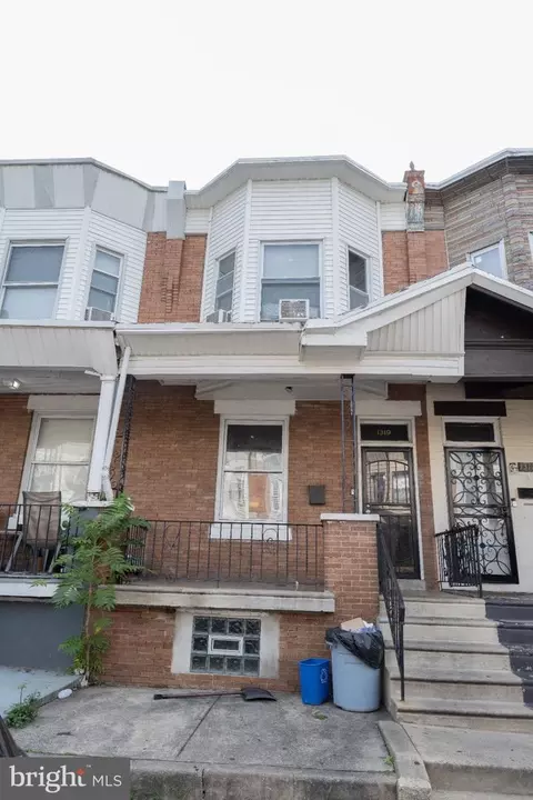 1319 N Alden St, Philadelphia, PA 19131