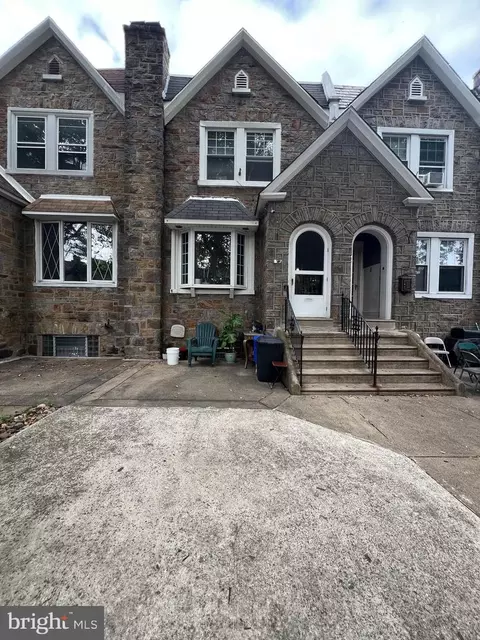 3241 Wellington St, Philadelphia, PA 19149