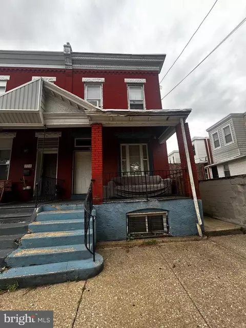 526 N 59th St, Philadelphia, PA 19151