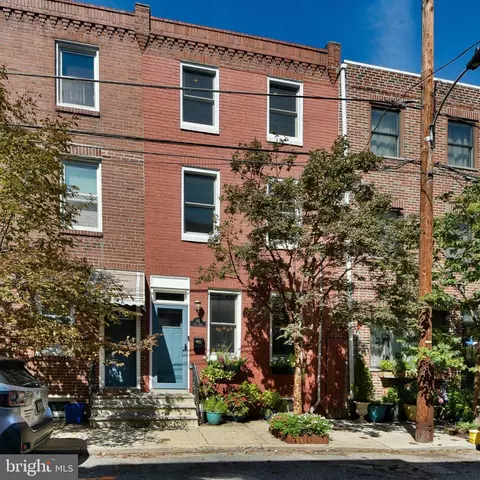 315 Titan St, Philadelphia, PA 19147