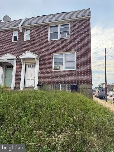 5222 N Front St, Philadelphia, PA 19120