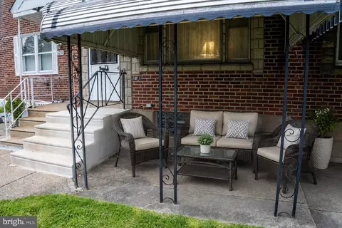 6249 Lawndale St, Philadelphia, PA 19111
