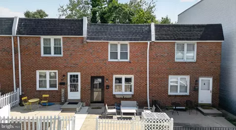 367 Conarroe St, Philadelphia, PA 19128