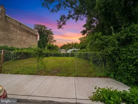 222 E Clapier St, Philadelphia, PA 19144