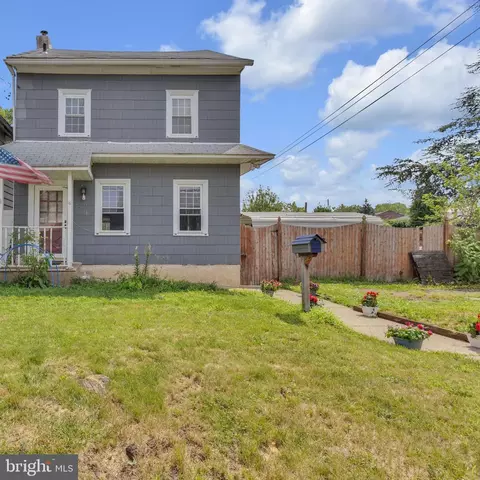 4415 Mcmenamy St, Philadelphia, PA 19136